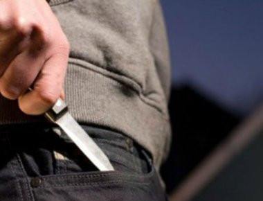 Βίντεο: Ασθενής με καρκίνο επιτέθηκε με μαχαίρι σε γιατρό επειδή του είπαν ότι θεραπεύτηκε